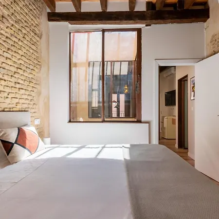 One&Lux Casa Barrabas-3